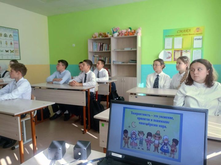 В Кушманской школе обсудили толерантность