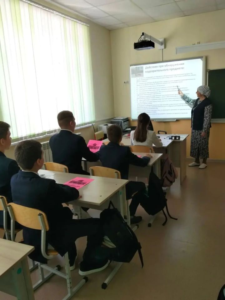 Беседа по безопасности в Кушманской школе